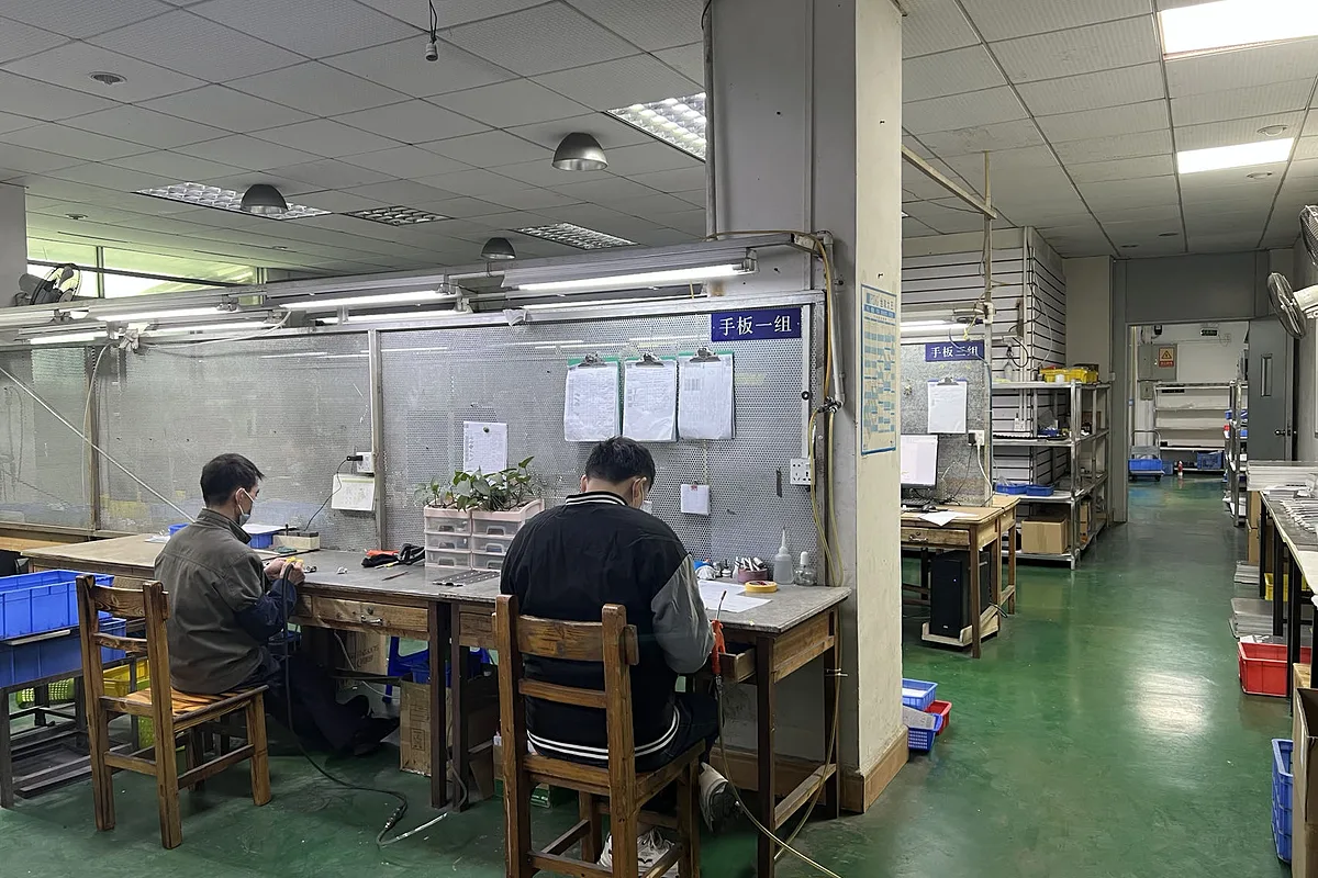 DFocusRP surface finishing workshop with professional equipment
